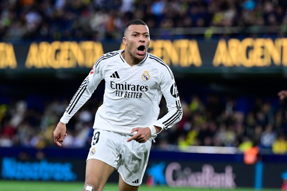 网坛新星再 网坛新星再